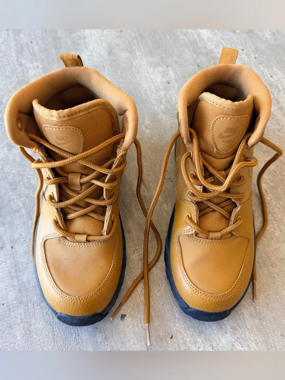 Nike Kids Tan Brown Hiking Boots